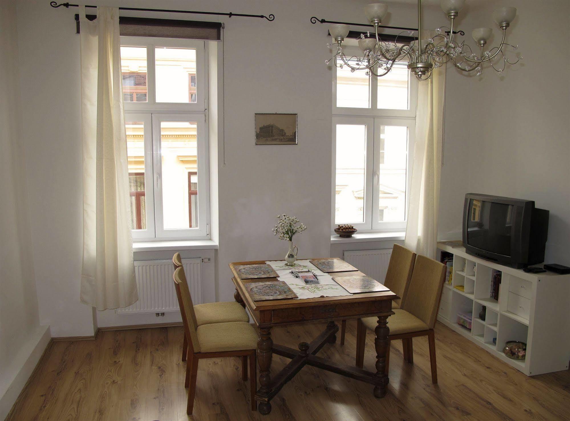 Old Vienna Apartments Екстер'єр фото